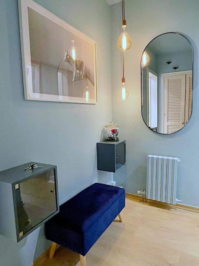 Abbott Apartment - 1 Min From The Beach - 100M2 - Sleeps 8 Sitges Buitenkant foto