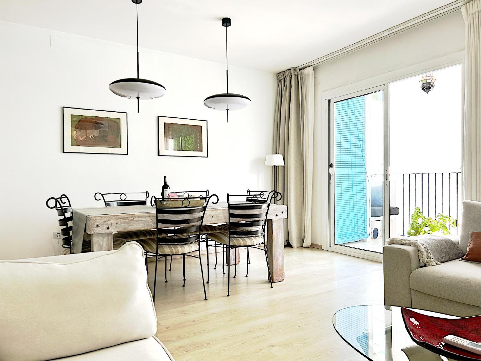 Abbott Apartment - 1 Min From The Beach - 100M2 - Sleeps 8 Sitges Buitenkant foto