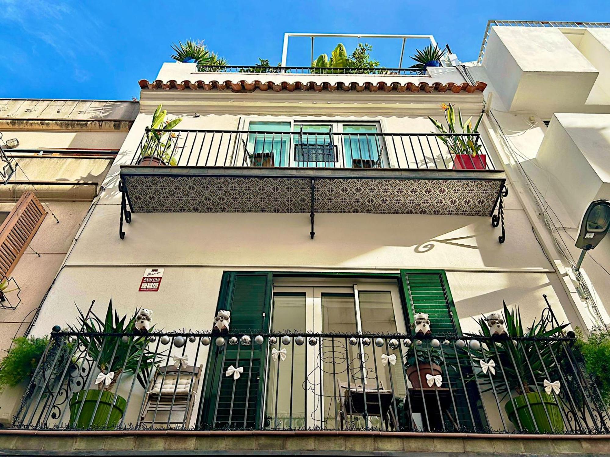 Abbott Apartment - 1 Min From The Beach - 100M2 - Sleeps 8 Sitges Buitenkant foto