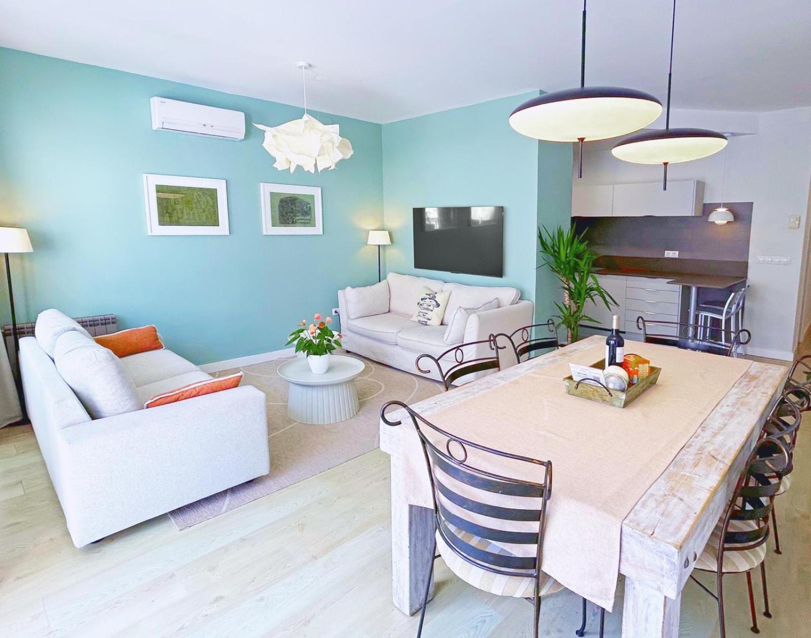 Abbott Apartment - 1 Min From The Beach - 100M2 - Sleeps 8 Sitges Buitenkant foto